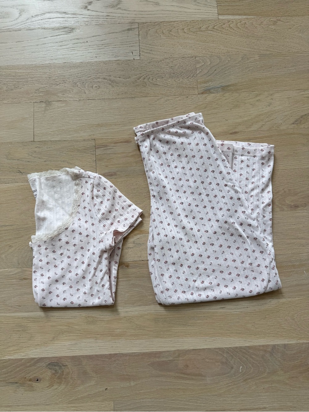 GAP Body Pink Pointelle Floral Pajama Set- XS Petite